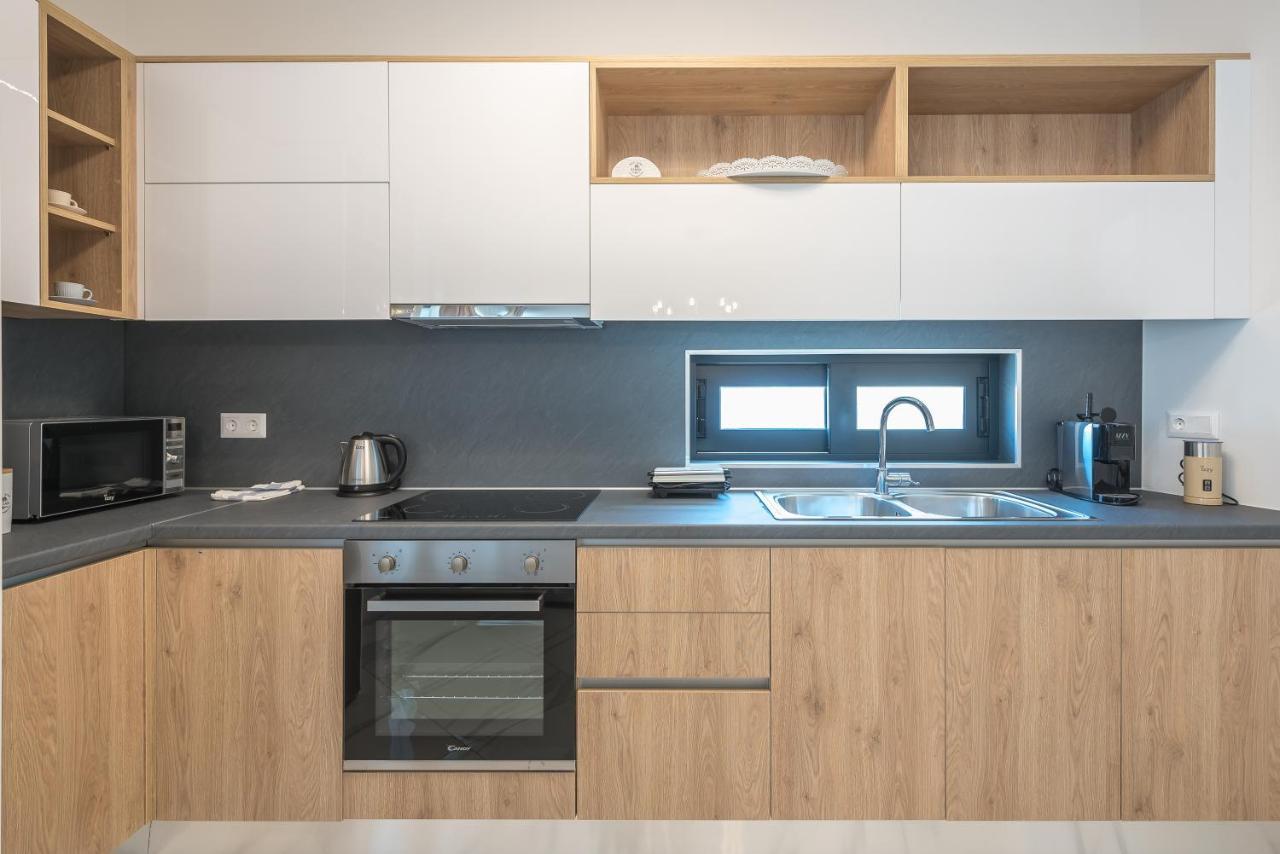 Newly Renovated Apt In The Heart Of Kerameikos เอเธนส์ ภายนอก รูปภาพ